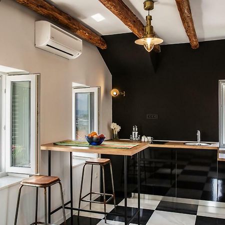 Apartment Smile Lux With View Сплит Экстерьер фото